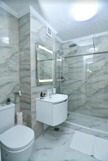 Apartament cu 3 camere decomandat în 13 Septembrie
