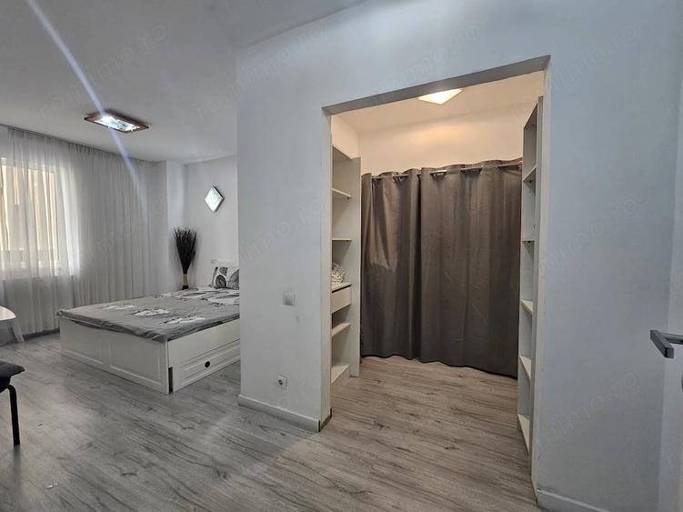 Apartament cu 2 camere decomandat în Pietroasa