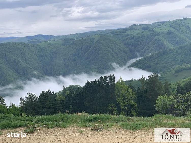 Casă cu 3 camere cu Teren 87271 Mp în Săsciori