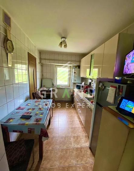 Apartament cu 2 camere decomandat, mobilat în Iris