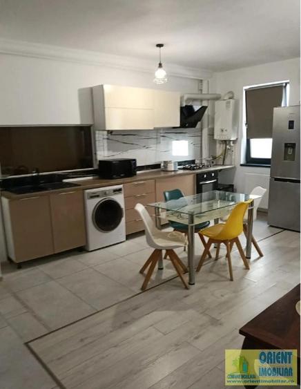 Apartament cu 3 camere decomandat în Tomis Plus