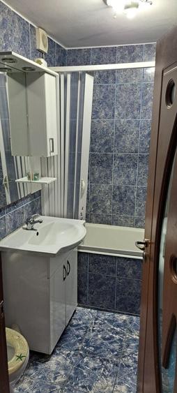 Apartament cu 3 camere semidecomandat în Govândari