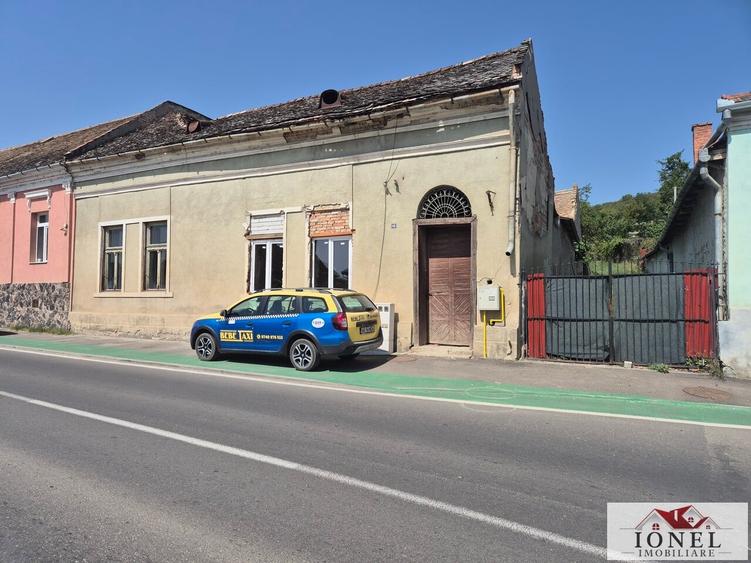 Casă individuală cu 3 camere cu Canalizare în Aiud