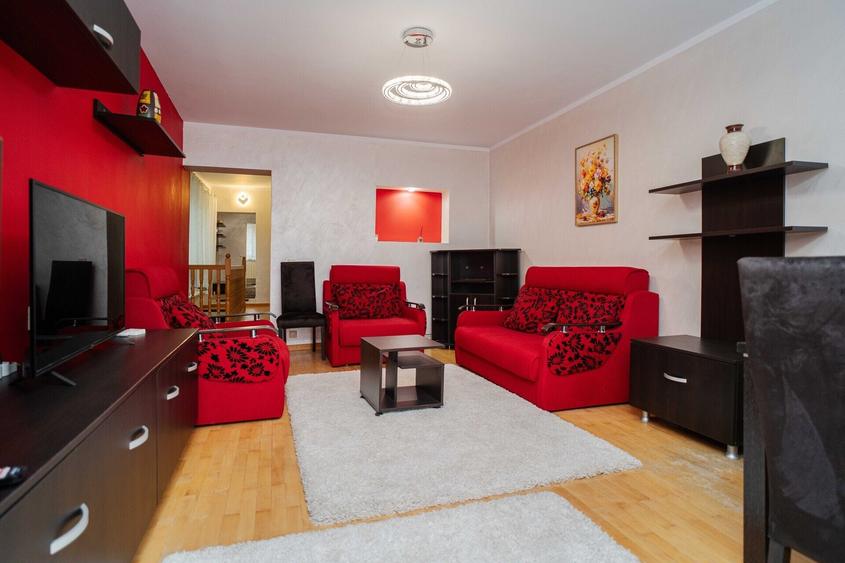 Apartament cu 3 camere decomandat, mobilat în Central