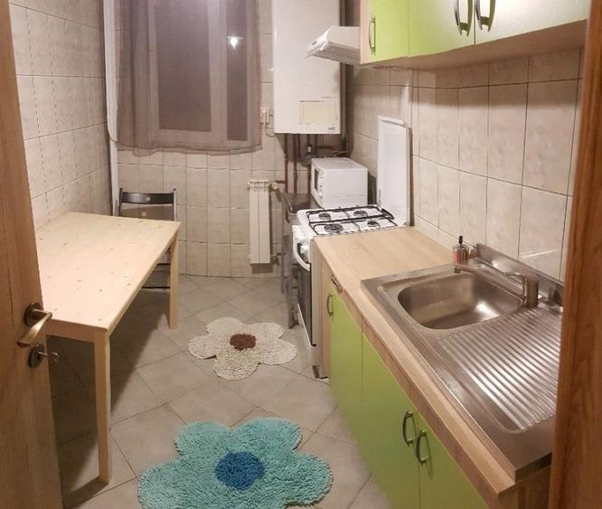 Garsonieră decomandată în Complex Studențesc