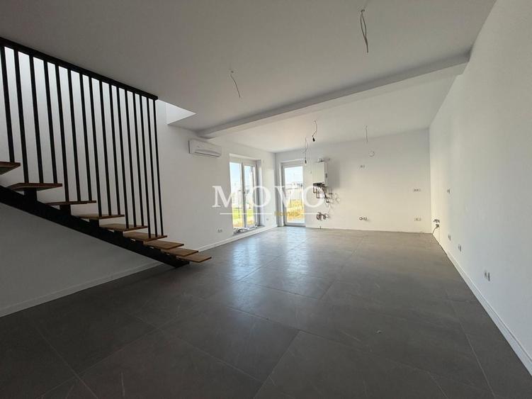 Duplex cu 4 camere cu Teren 412 Mp în Covaci