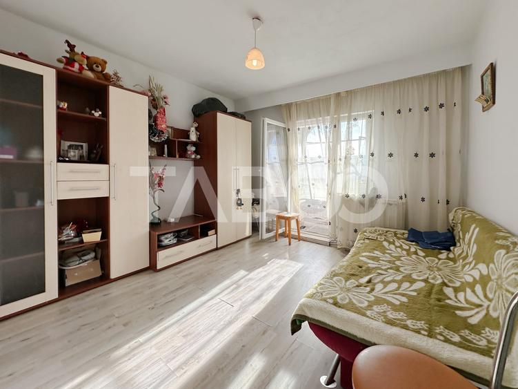 Apartament cu 3 camere decomandat, mobilat în Mărăști