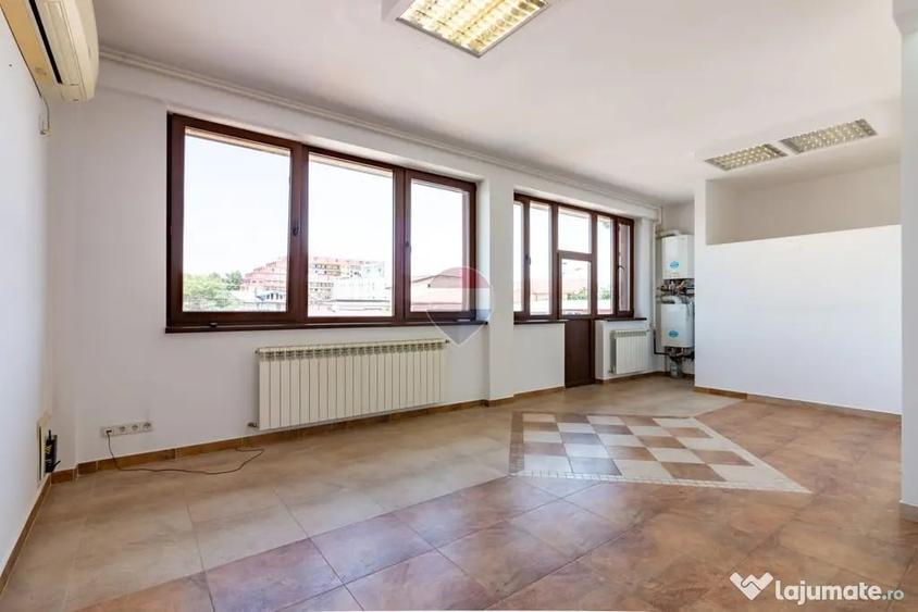 Casă cu 3 camere cu Teren 235 Mp în Ferentari