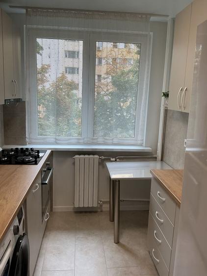Apartament cu 2 camere semidecomandat în Colentina