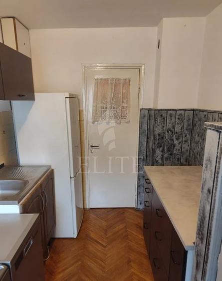 Apartament cu 3 camere semidecomandat, mobilat în Mănăștur