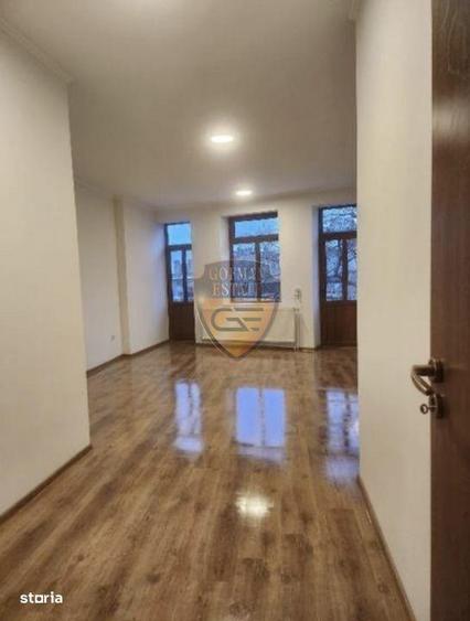 Apartament cu 3 camere în Ultracentral