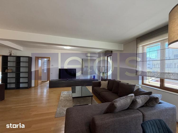 Apartament cu 4 camere în Herăstrău
