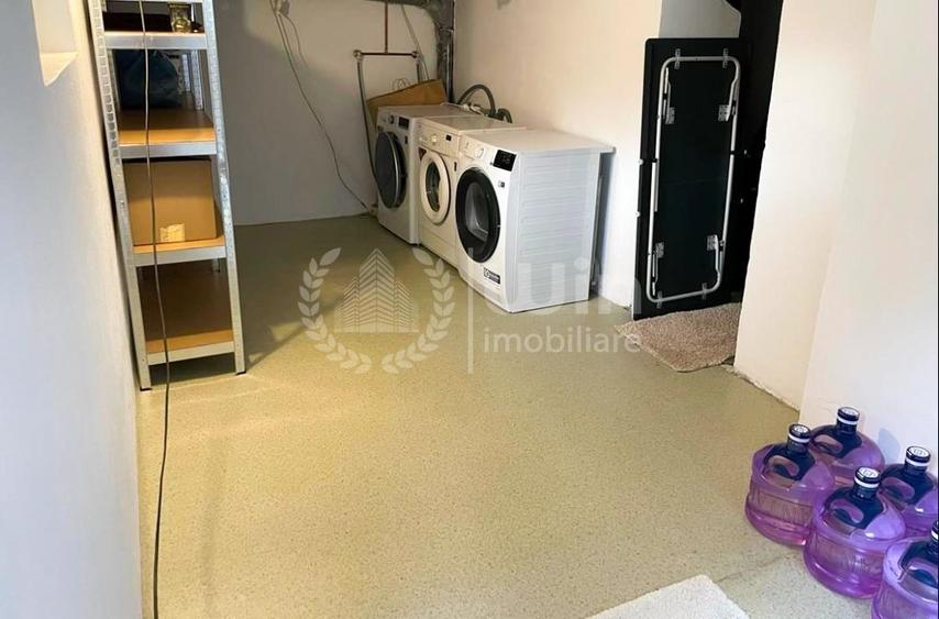 Casă individuală cu 6 camere cu Canalizare în Dâmbul Rotund