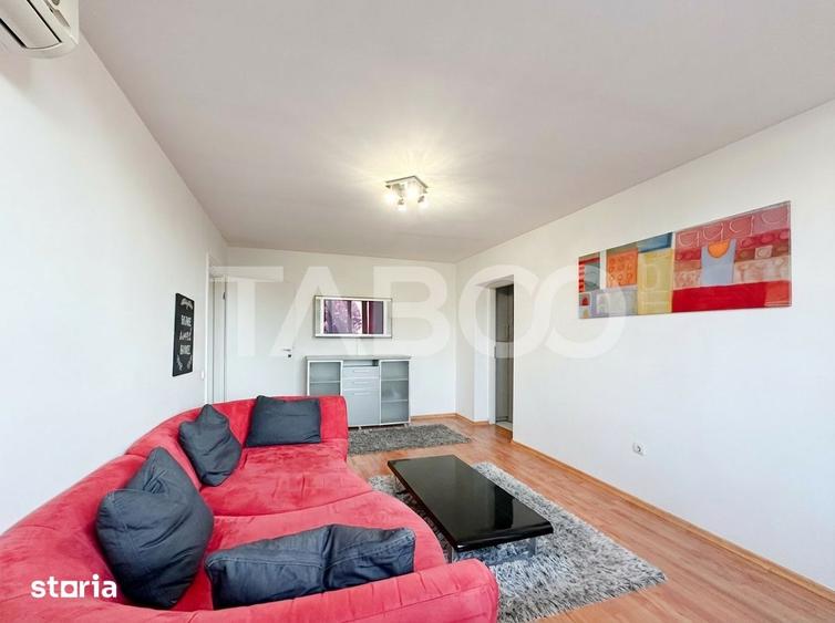 Apartament cu 4 camere semidecomandat în Micro 4