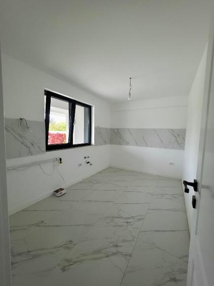 Duplex cu 5 camere cu Garaj în Corbeanca