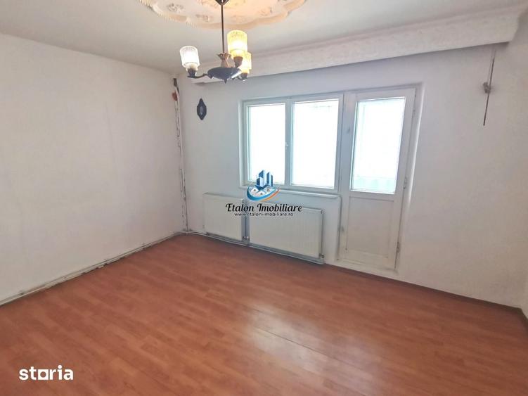 Apartament cu 2 camere decomandat în Precista