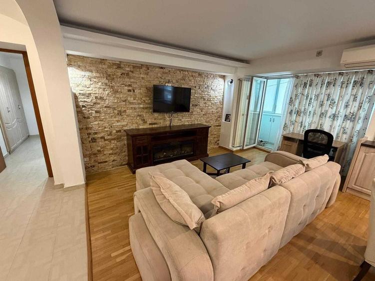 Apartament cu 3 camere semidecomandat în Corbeanca