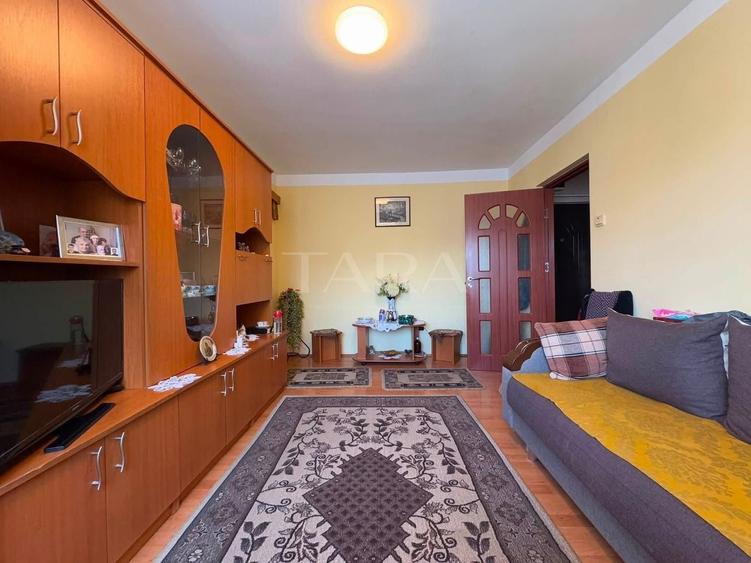 Apartament cu 2 camere semidecomandat, mobilat în Mănăștur