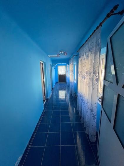 Casă individuală cu 3 camere cu Canalizare în Breasta