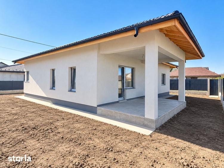 Casă cu 4 camere cu Teren 400 Mp în Dancu