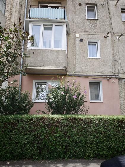 Garsonieră semidecomandată în Lotrioara