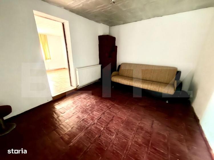 Casă cu 4 camere în Suseni