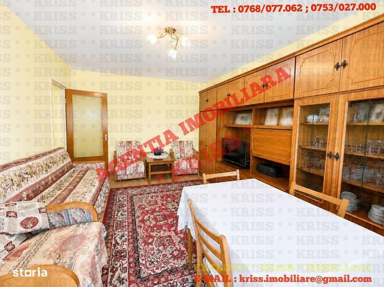 Apartament cu 3 camere decomandat în Bere