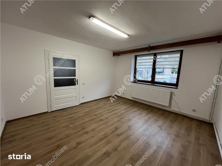 Casă cu 3 camere cu Teren 242 Mp în Calea Dumbrăvii