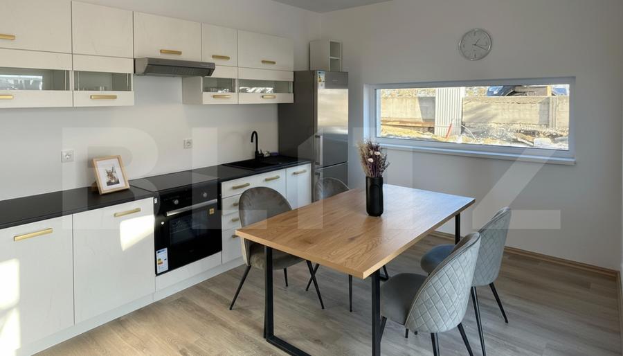 Duplex cu 4 camere cu Teren 365 Mp în Dezmir