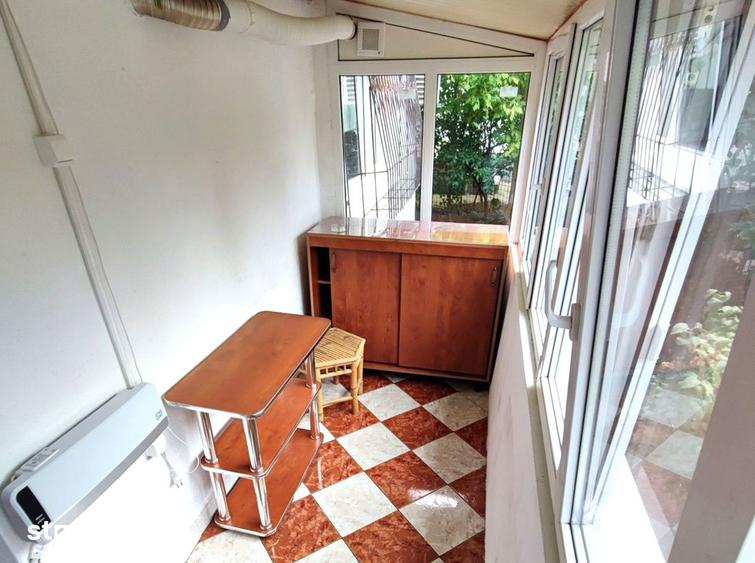 Apartament cu 3 camere, mobilat în Aviației