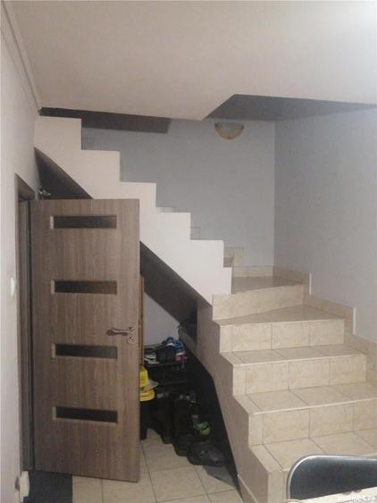 Casă cu 3 camere în Central