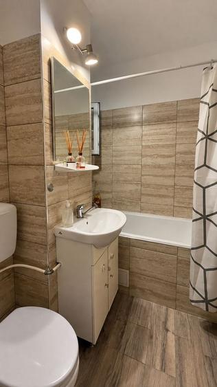 Apartament cu 2 camere semidecomandat, mobilat în Gheorghe Lazăr