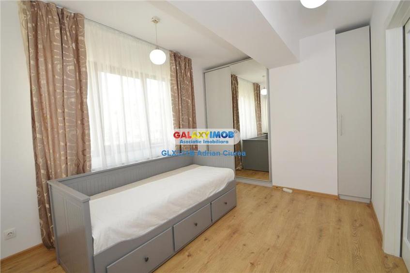 Apartament cu 3 camere semidecomandat, mobilat în Ștefan cel Mare