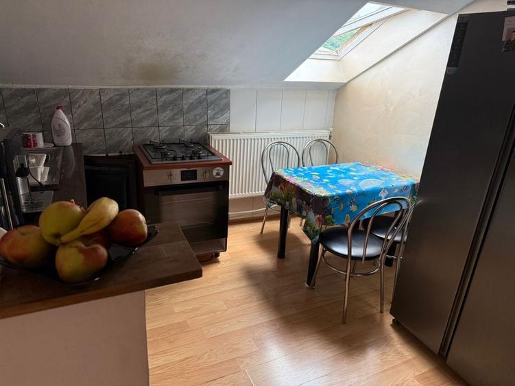 Apartament cu 2 camere decomandat în Florești