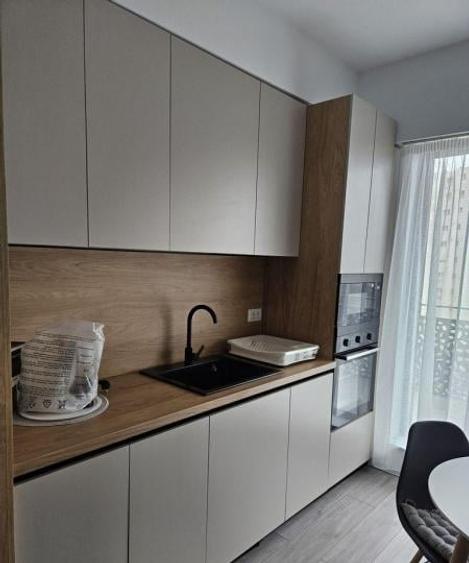 Apartament cu 2 camere decomandat în 1 Decembrie 1918