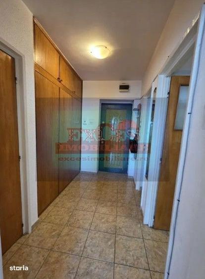 UNIRII BULEVARD STRADAL,BL MIXT 1996, decomandata,geam la baie,balcon. - 12