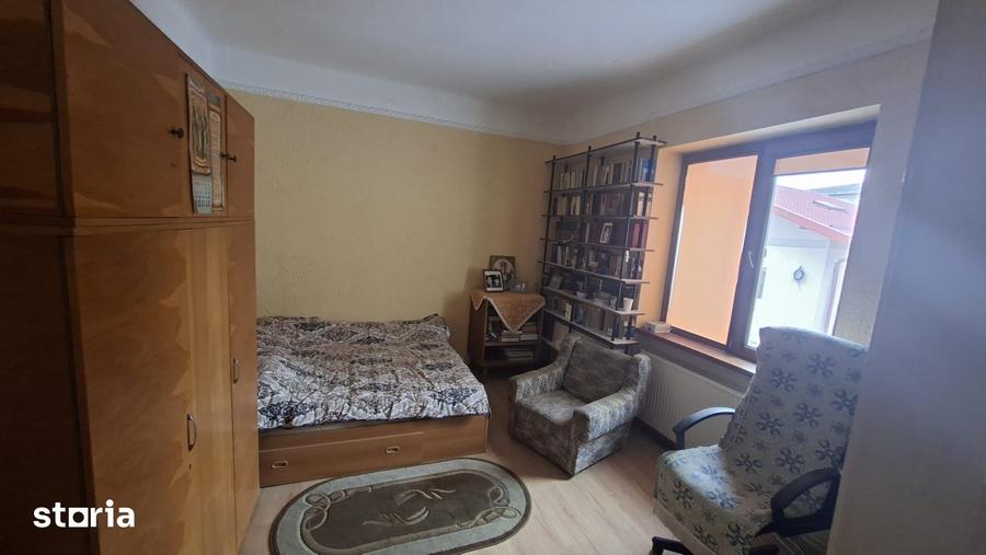 Apartament cu 3 camere în Sud