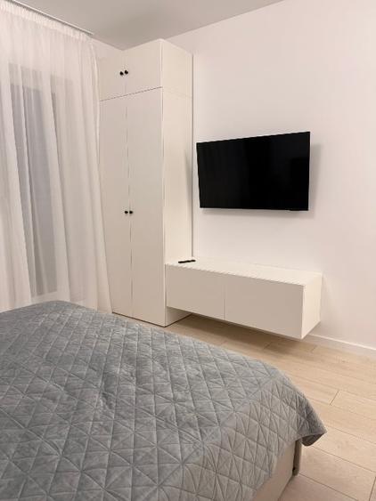 Apartament cu 2 camere decomandat, mobilat în Central