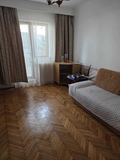 Inchiriez apartament 4 camere Alba Iulia, str. Mircea cel Batran (Exclus agentii) - 6