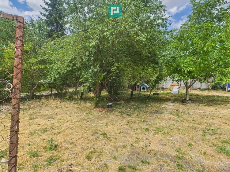 Casă cu Teren 693 Mp în Lunei