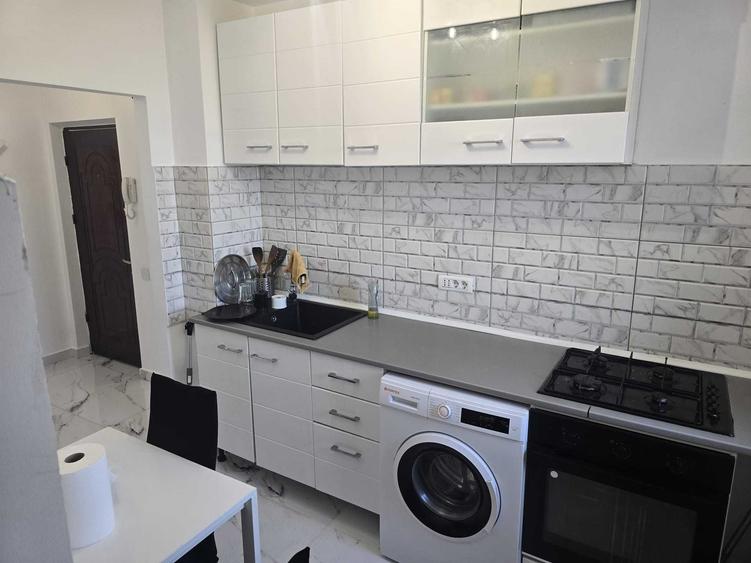 Apartament cu 2 camere decomandat în Dristor