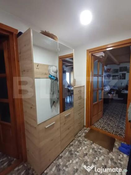 Casă cu 5 camere cu Teren 2800 Mp în Moldovenești