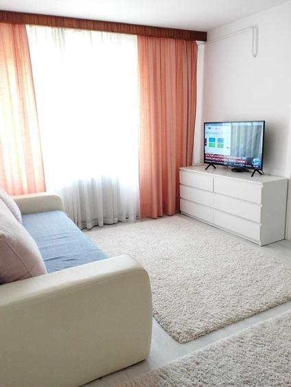 Apartament cu 2 camere semidecomandat în Bucșinescu