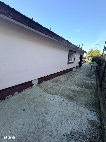 Casă cu 3 camere cu Teren 632 Mp în Țintești