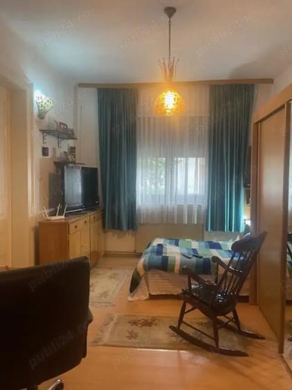 Casă cu 6 camere cu Teren 223 Mp în Lugoj