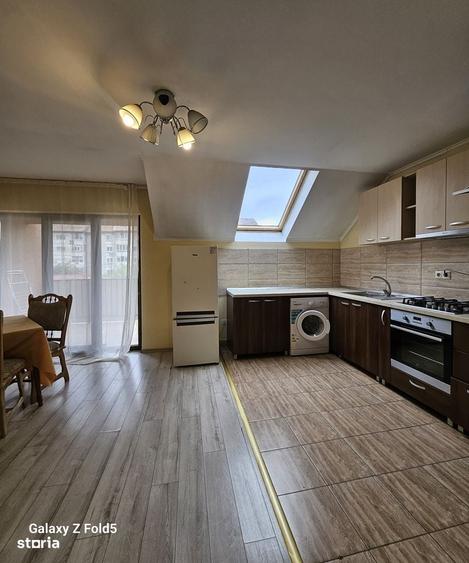 Apartament cu 3 camere în Rogerius