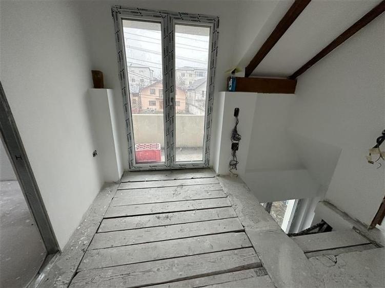 Casă individuală cu 4 camere cu Canalizare în Energiei
