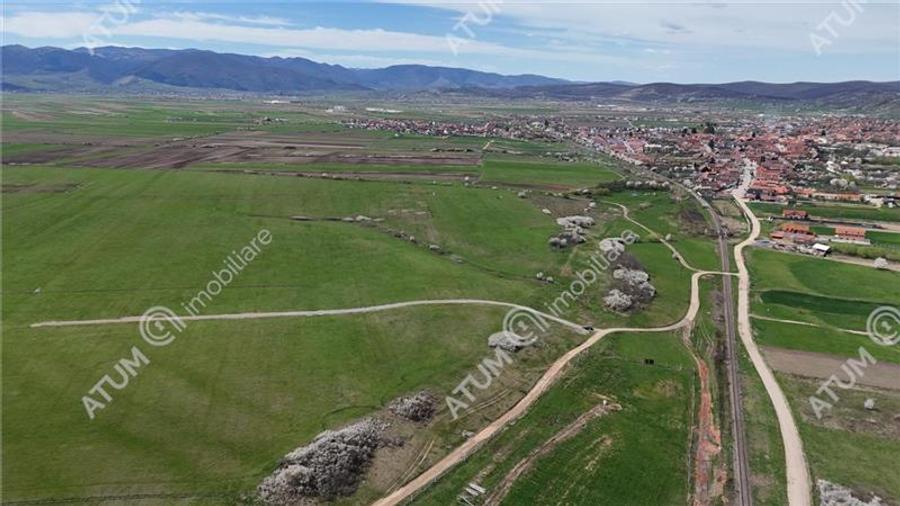 Teren agricol extravilan de 486 mp, în Cristian