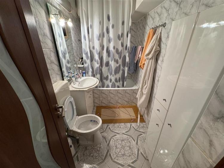 Apartament cu 2 camere decomandat, mobilat în Brăilei
