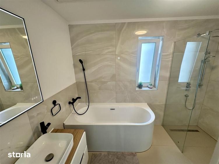 Casă cu 4 camere cu Teren 540 Mp în Șura Mare